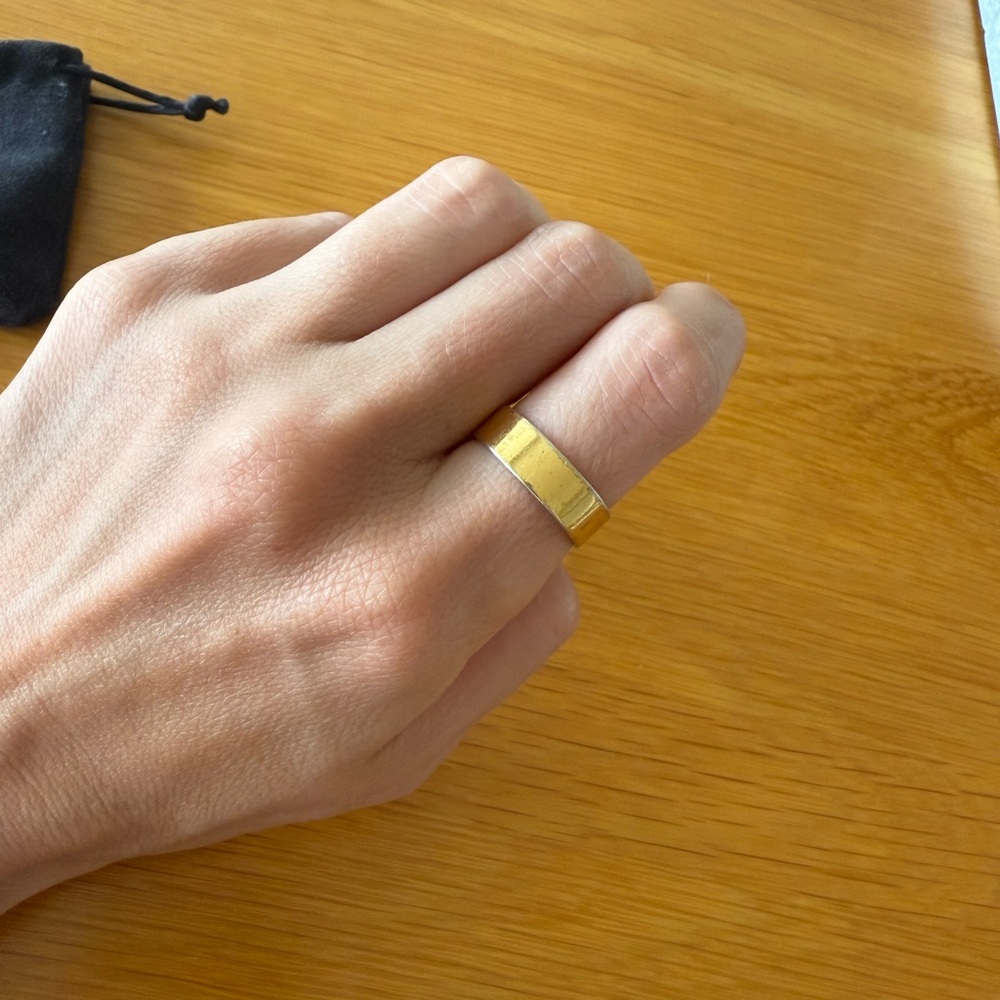 Gold Mejuri daily Ring